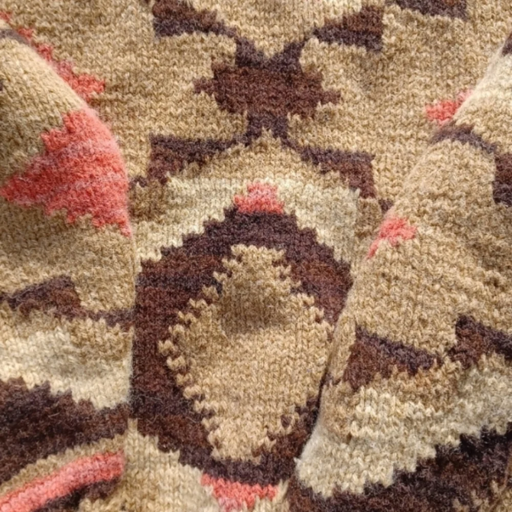 🥰 Vintage Ralph Lauren Tan and Brown Handknit Turtleneck Sweater - Picture 12 of 14